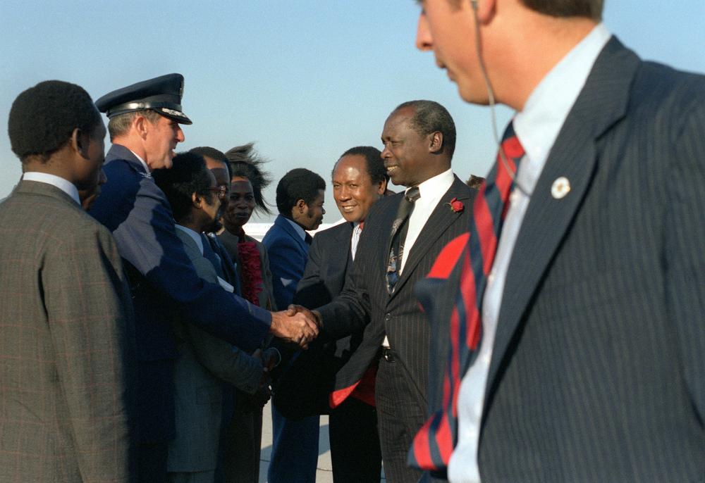 Daniel Arap Moi being welcomed on his first trip to the United States as president in 1981